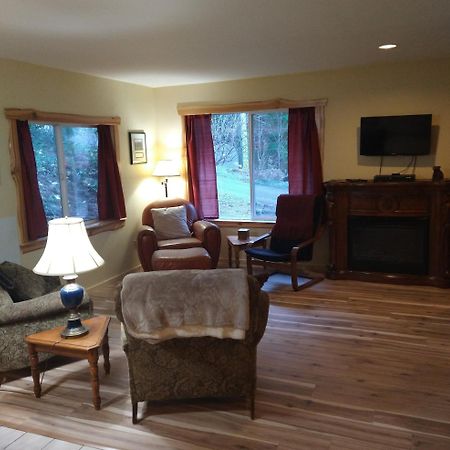 Hall Creek Cabin Packwood Extérieur photo